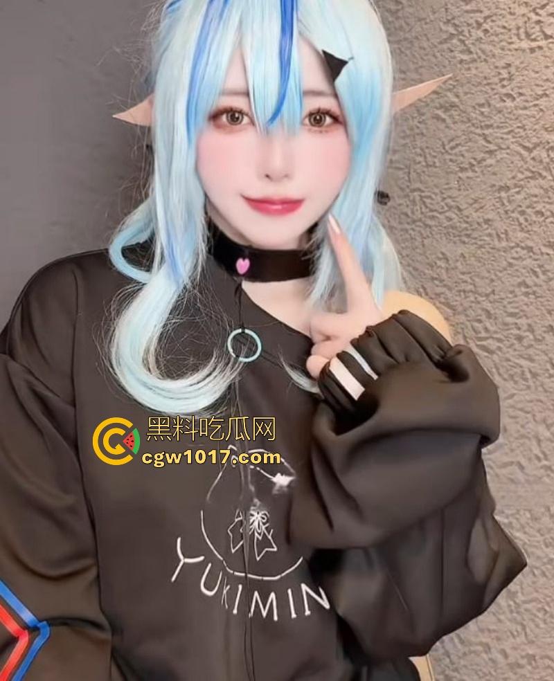 亚洲反差极品女神【Rizuna】最新作品Cos雪花菈米,擦边自慰,声线软糯得像融化蜜糖,直钻你耳朵里撩骚!-2