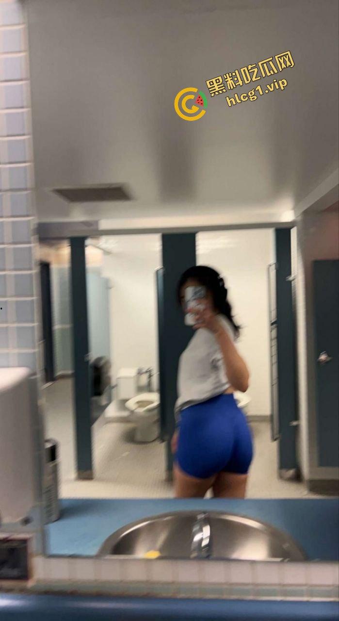 老挝反差肉肉女友『Judy』肥臀肥逼肉便器 酷爱吃鸡巴 淫荡至极！-2