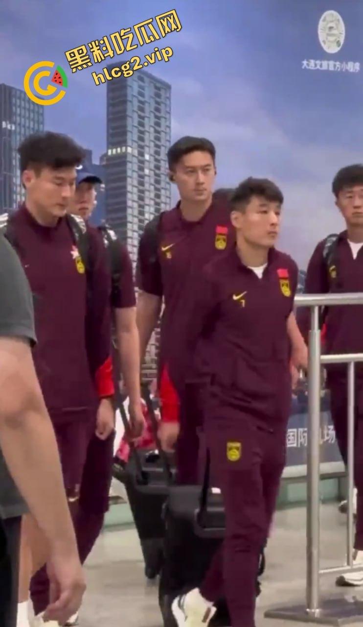 国足零蛋凯旋 “射门无力 购物给力” 惨输七球 仍能笑对人生-6