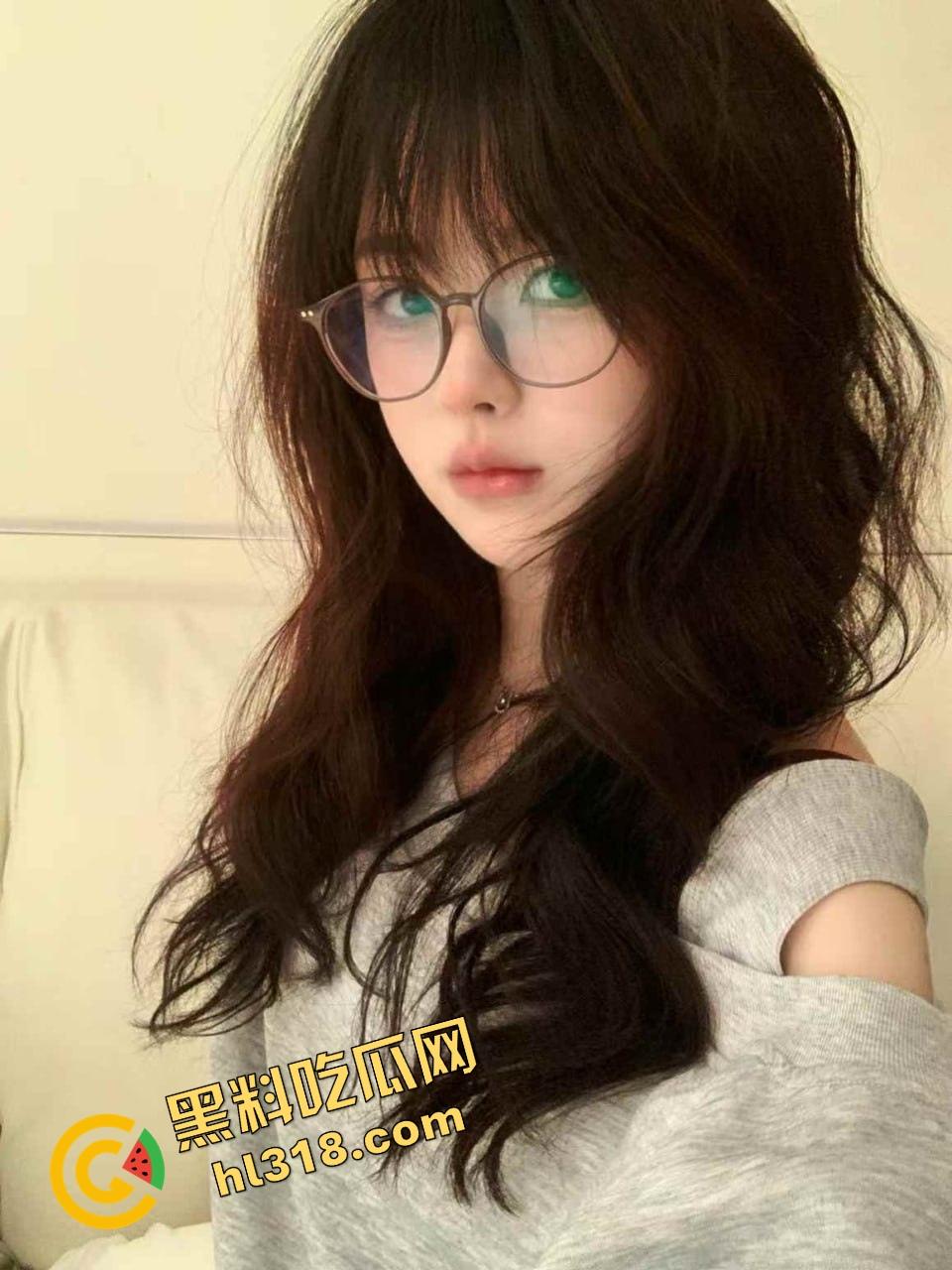 瘦逼不如肥逼爽,厚肉包夹鸡巴一发入魂,这种软嫩夹心糖日了都想哭,肥逼才是男人的快乐老家!-4