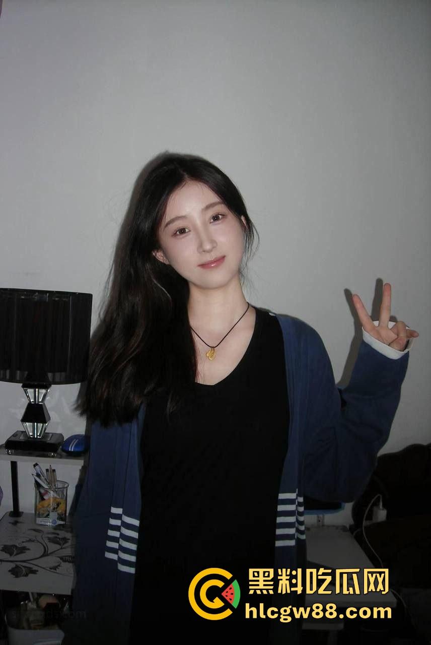 河北农业大学校花【赵宸睿】性爱视频流出,全程舔棒挨操浪叫不停,大奶子晃得眼晕!-3