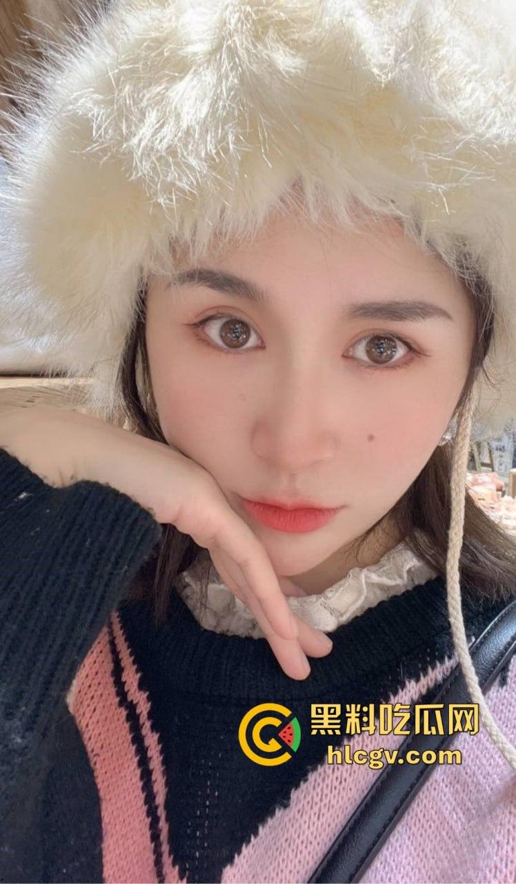 百度云惊爆富二代与极品女友啪啪视频！情侣私密日常被曝光，画面香艳十足！-16