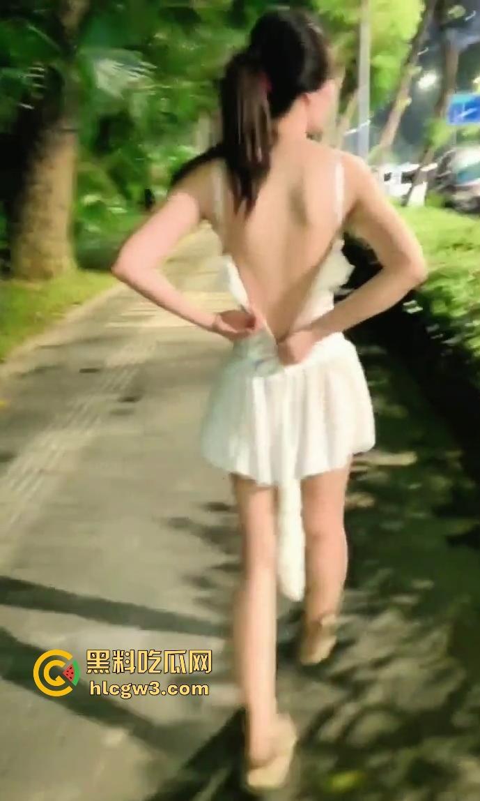 深圳『疯批美人』反差少女曝光 金主爸爸上手直接把骚货调教成母狗 露出游戏花样百出 金主的钱真是花得值！-8