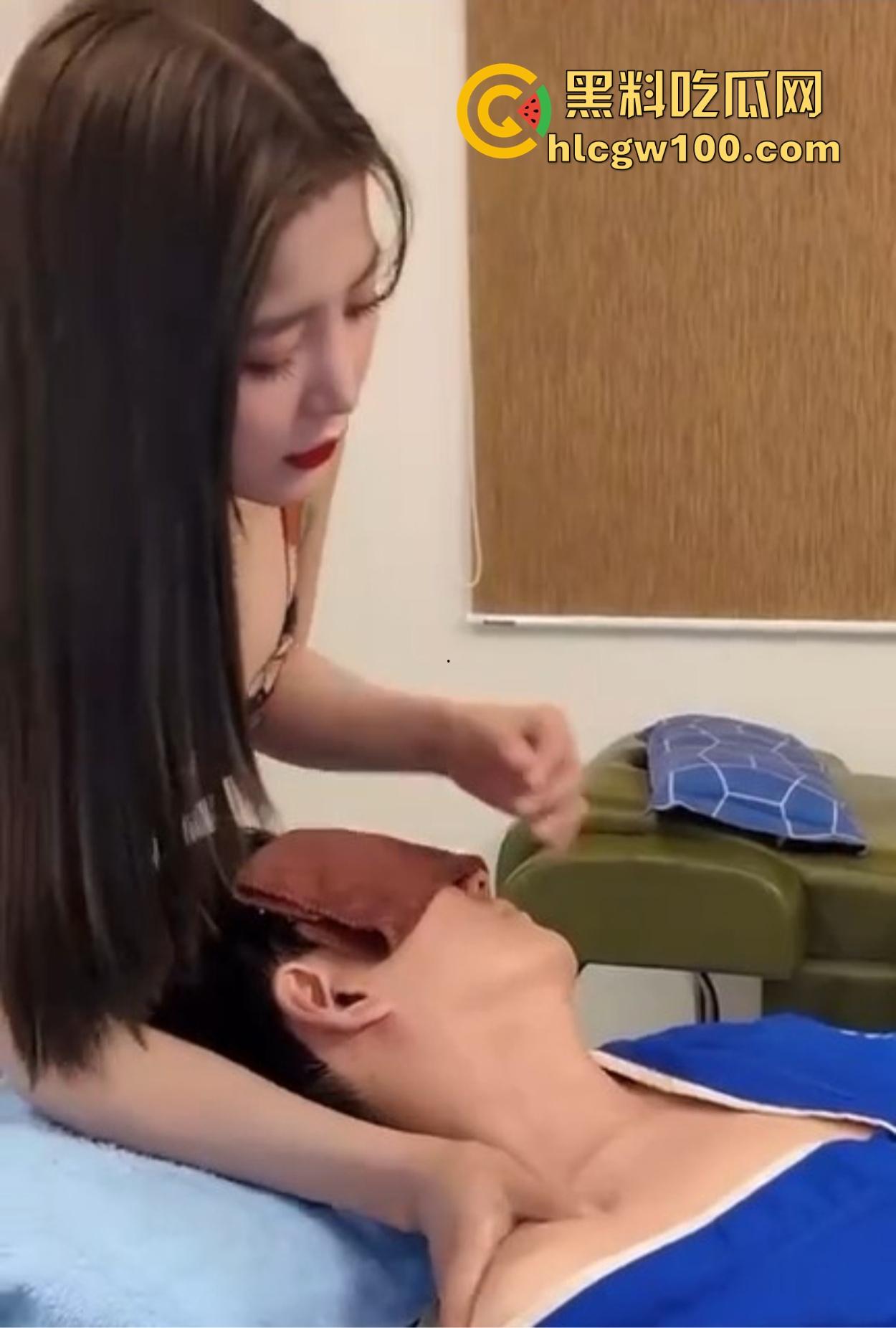 真空大奶技师全程伺候，成都小甜甜按摩蒙眼服务，按得你满身爽感一身轻松，但看不到奶子实在可惜！-13