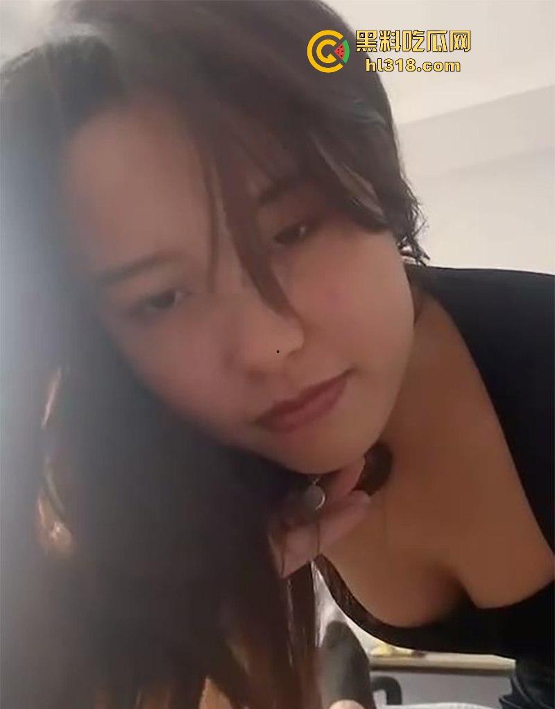 约炮极品人妻【李情】已婚骚女性瘾爆棚,主动约瓜友玩双洞调教,性爱视频曝光泄露!-3