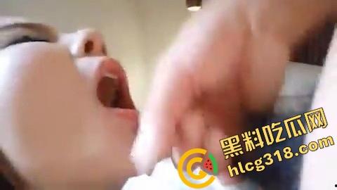 舔狗舔到最后一场空，舔了三年女神，结果还不是成了有钱人胯下的专属母狗，只配给金主吃鸡！-8