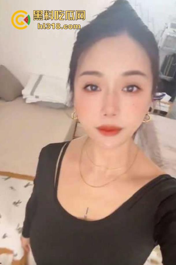 多年未见的骚妈妈沦为大鸡巴儿子的性奴，沉沦儿子雄壮下体，享受违背伦理的苟合！-2