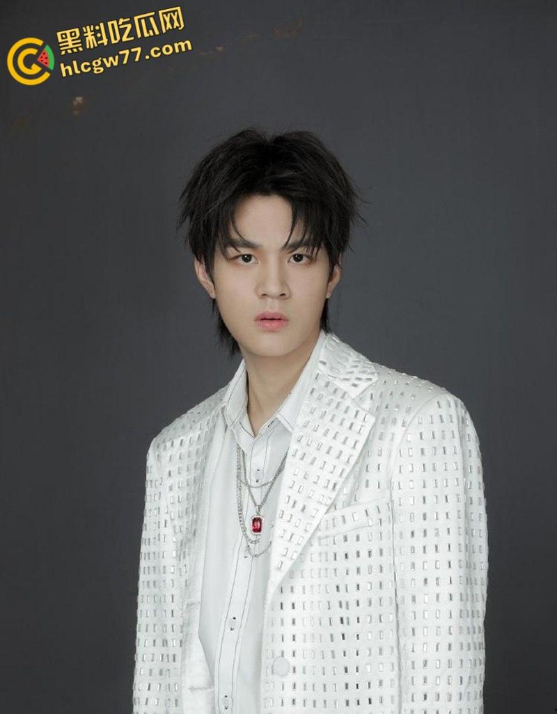 湖南歌手 石凯 塌房 出轨PUA女友 隐藏订婚史约炮女粉 录音约炮视频曝光实锤塌房!-5