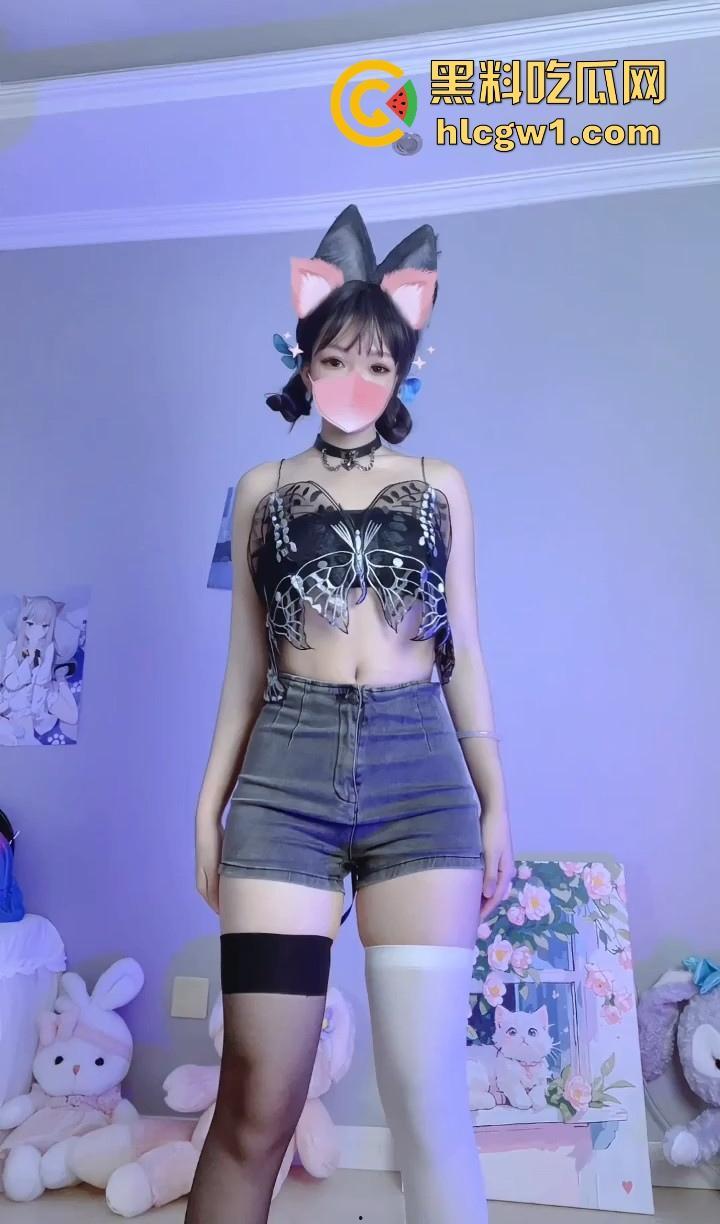 抖音风裸舞女神『小仙云』火辣出镜！逼上纹身劲爆身材，视觉冲击让人爽翻！各种热门BGM陪你冲到尽头！-6