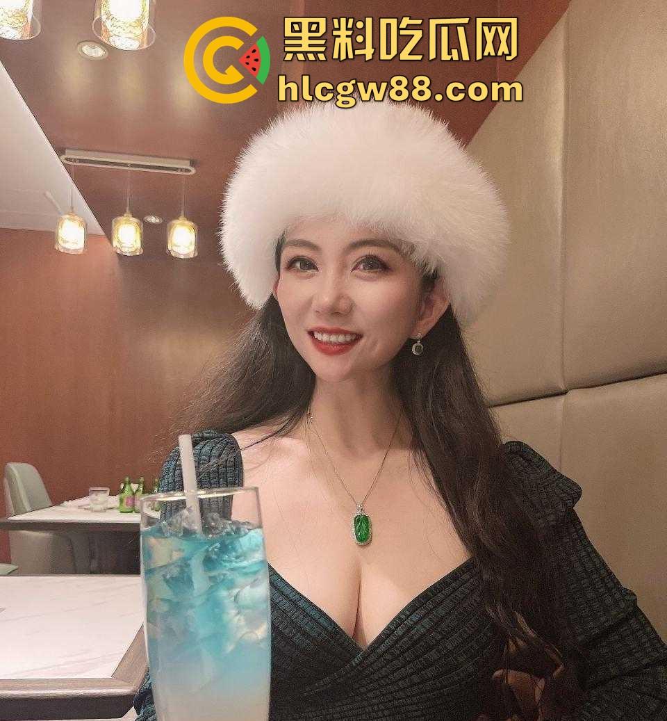 老公舍不得 姐姐正饥渴 上海极品御姐【刘慧慧】S型完美曲线笑起来宛若初恋 很有撸点!-1