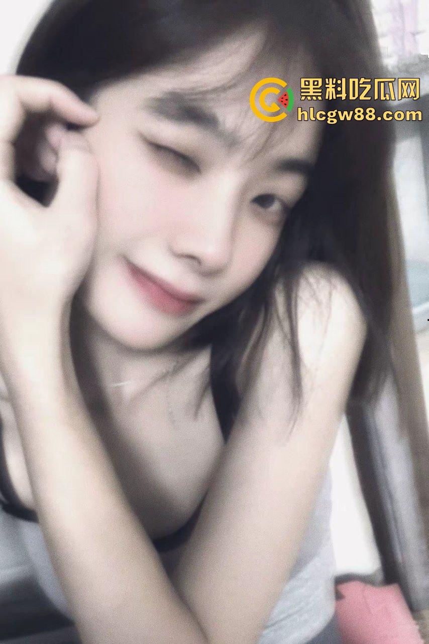 南京艺术学院美腿反差舞蹈生【张倩雯】极品一线天鲍鱼3K高价约炮，爆操娇喘视频惨遭泄密！-3