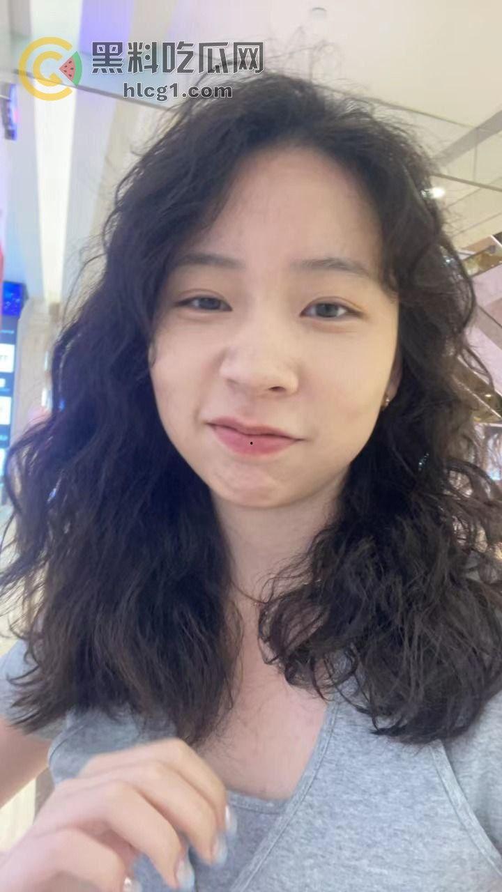 山东小娇妻李娇背叛丈夫，白丝黑木耳足交视频外泄，引发全网狂潮！-3