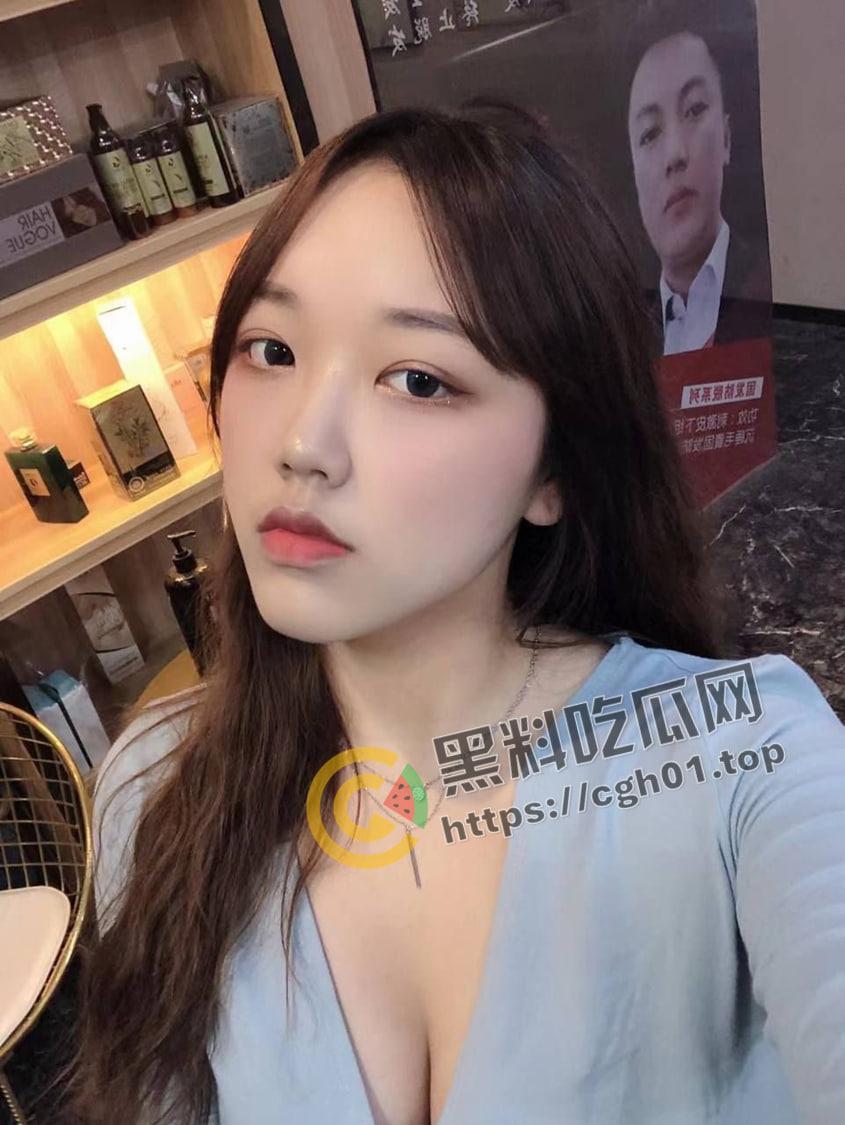 广西巨乳班花被包养 人形巨乳飞机杯 眼神就能把人榨干 果然男人至死温柔乡 、-1