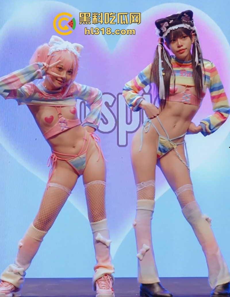 台湾COSPIE同人动漫展！性感嫩模上演暴露cos，衣着寸缕展示巨乳翘臀，纯纯的女优比脱衣大会！-10