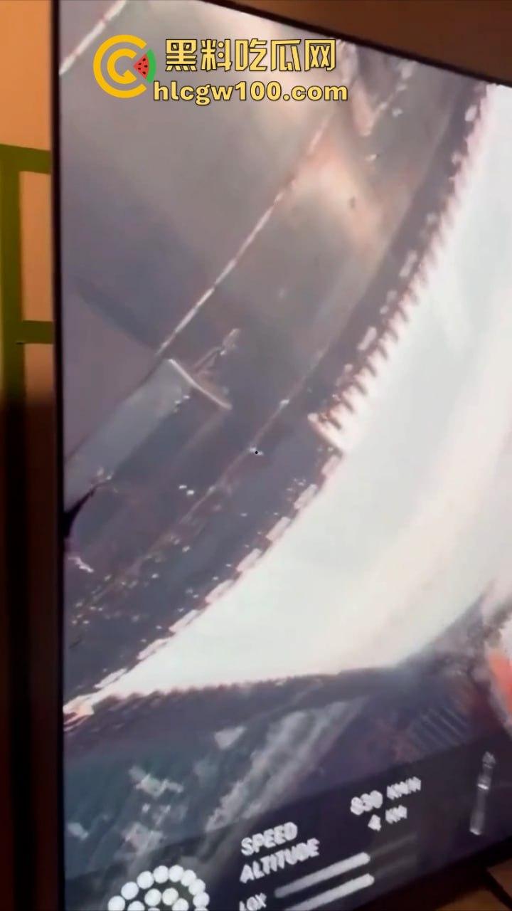 马斯克创造史上最贵世纪大烟花 星舰第七次升天又玩完！一级回收 二级脱轨空中解体屌炸天！-5