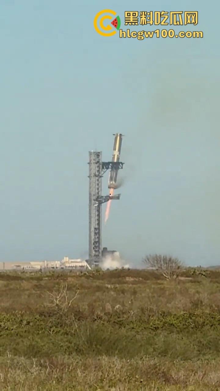 马斯克创造史上最贵世纪大烟花 星舰第七次升天又玩完！一级回收 二级脱轨空中解体屌炸天！-10