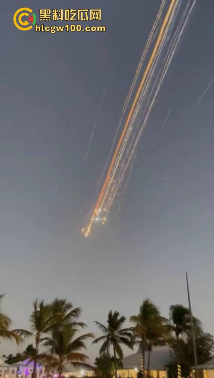 马斯克创造史上最贵世纪大烟花 星舰第七次升天又玩完！一级回收 二级脱轨空中解体屌炸天！-12