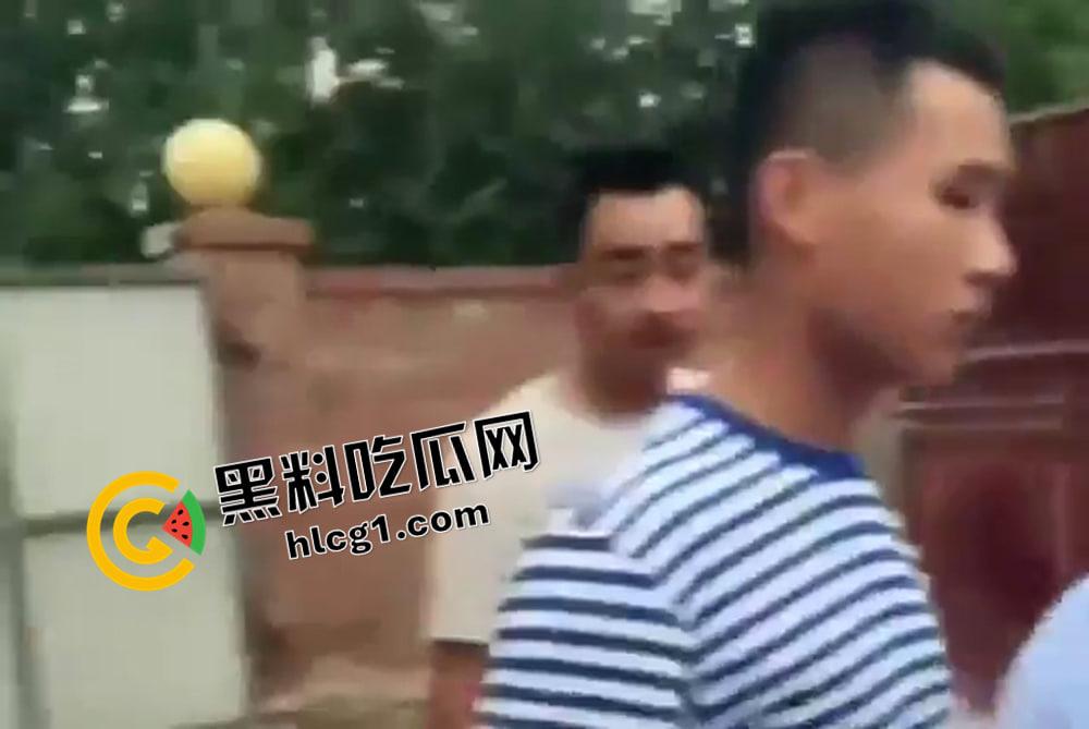 全网删帖的真战狼！东海舰队海军官兵回家探亲遭遇强拆被打 吴京来了都要连夜跑路！-3