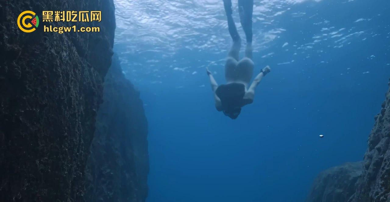 山东青岛妹子水底裸泳视频流出！清纯美人身姿曼妙，水中婀娜，看得人身心愉悦！-2