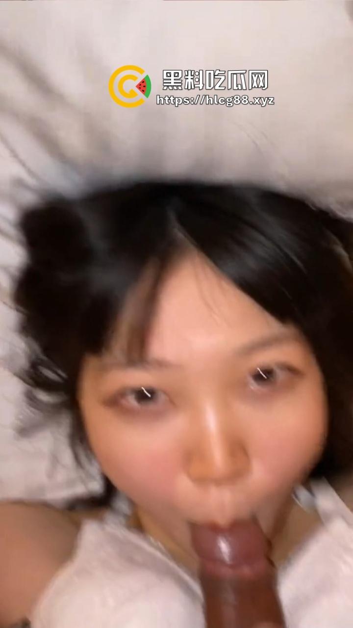 贵州赖茅厂20岁厂妹【齐雨鸠】白天酿酒晚上被主管爸爸狗链子遛，骚得洋气还上啥破班，直接当外围爽翻天得了！-6