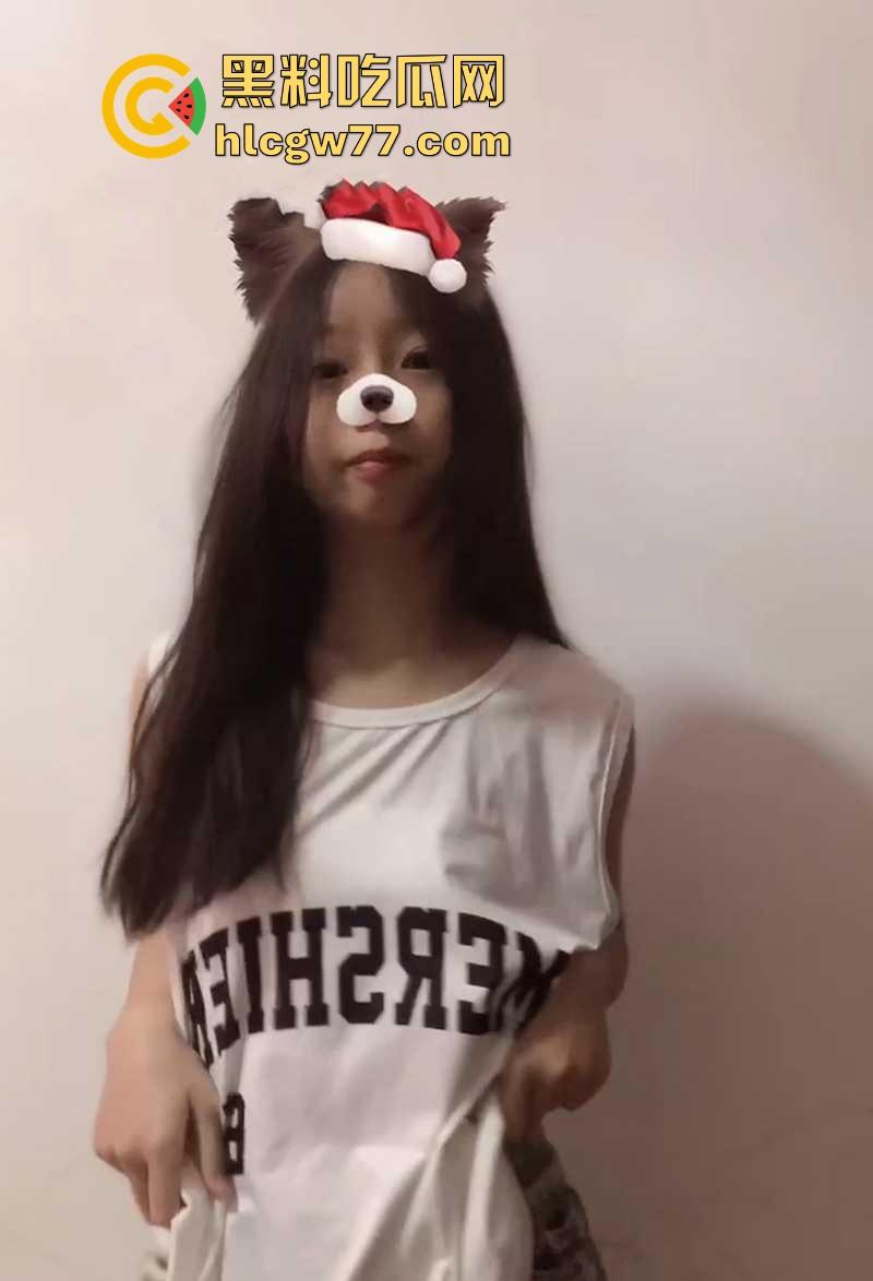 湖北襄阳清纯学生妹【张婧涵】露脸裸舞沦为金主小母狗 从校园乖乖女秒变淫骚小野猫！-3