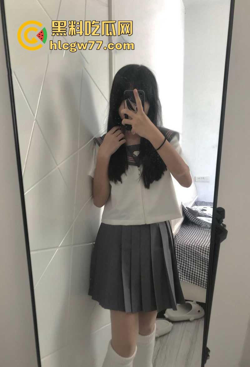 湖北襄阳清纯学生妹【张婧涵】露脸裸舞沦为金主小母狗 从校园乖乖女秒变淫骚小野猫！-6