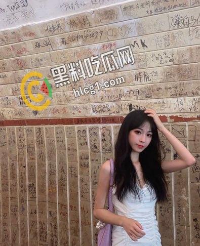 长沙理工大学 超极品反差校花 罗巧 白天上学 晚上兼职接客 口爆内射野战 只要钱到位 姿势全都会！-7