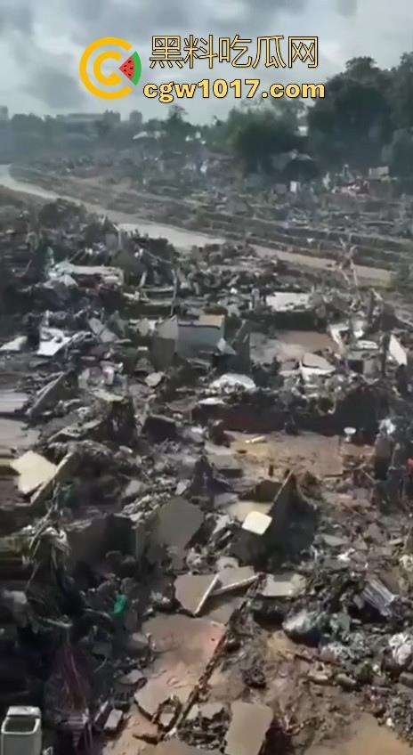 超强台风海鸥强势登陆菲律宾，全国进入灾难状态至少导致142人死亡，127人失踪，近几年全世界环境真的越来越严重了！-9