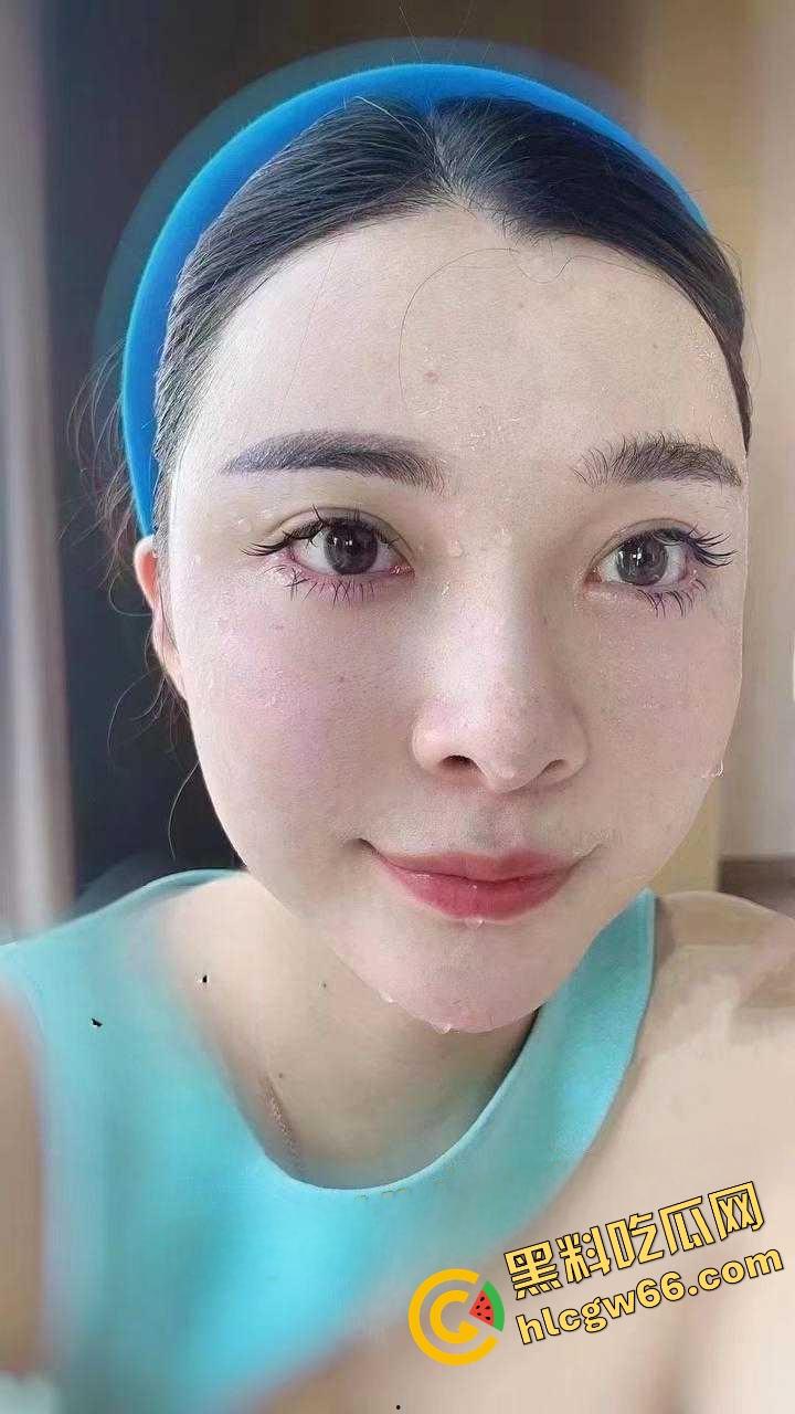 开718假装富婆？深圳大奶女【林梦雪】扯下假名媛滤镜，被爆勾引金主换资源，骚片外泄骚逼翻天！-5