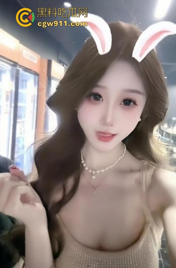 极品性感御姐【招财猫猫雨】无数兄弟的撸管女神，被开盒出是推特上的顶级福利姬，多人轮流爆操捆绑调教独家曝光！-1