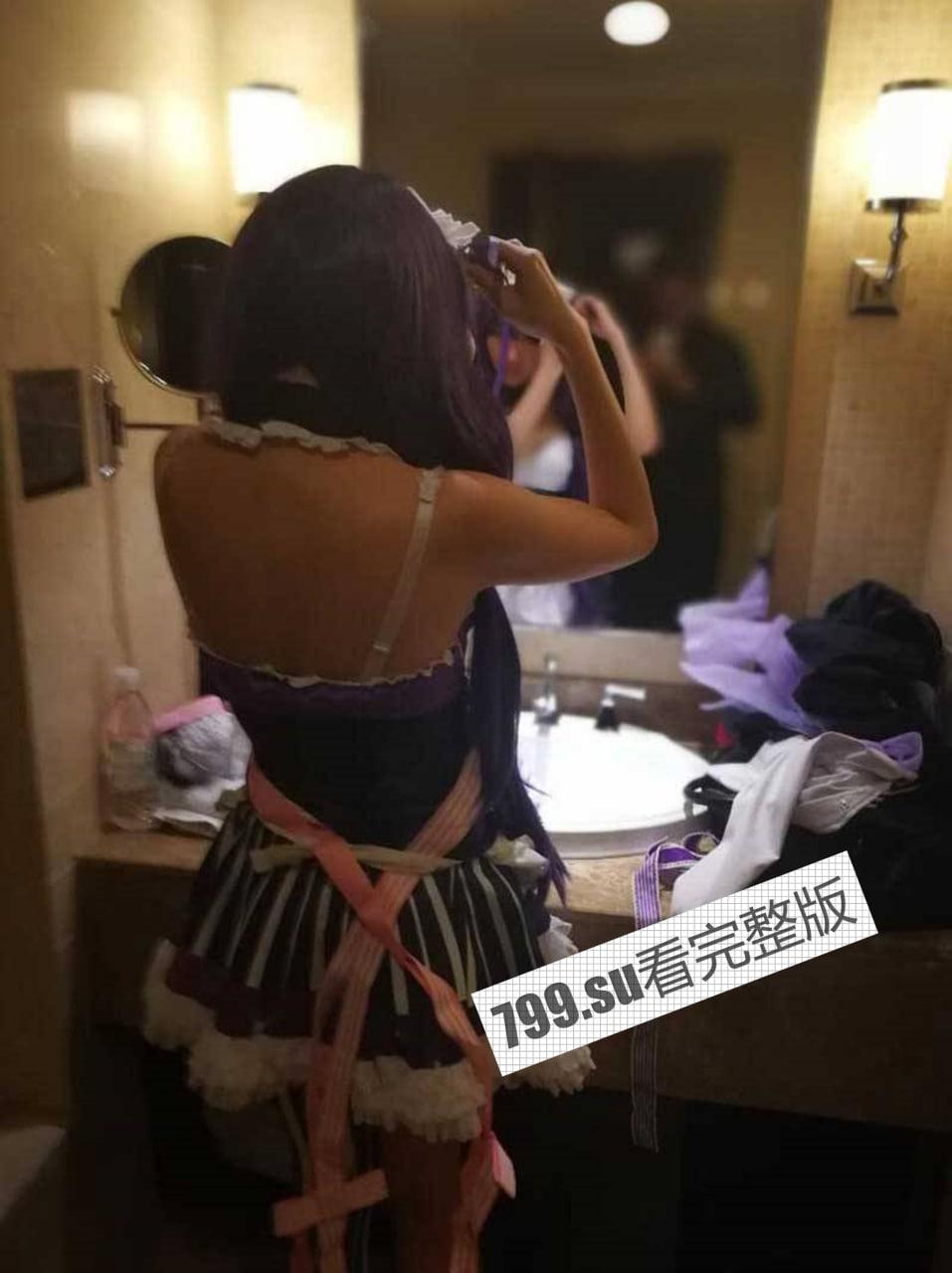 知名 B 站已婚 Coser 纤华烬琉璃 runa 酱 黑人专用农具 援交 5000 一晚-22