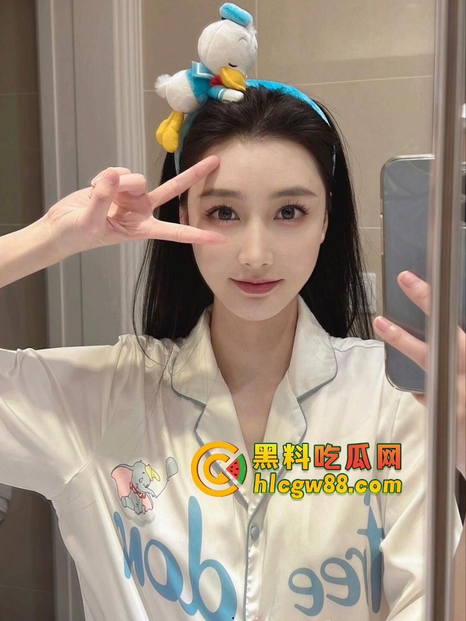 西安打气女『欧阳俞』吸完气球立马开干,日逼吃棒套餐不带喘,口水拉丝摇头吃嗨,这个真的专业!-5