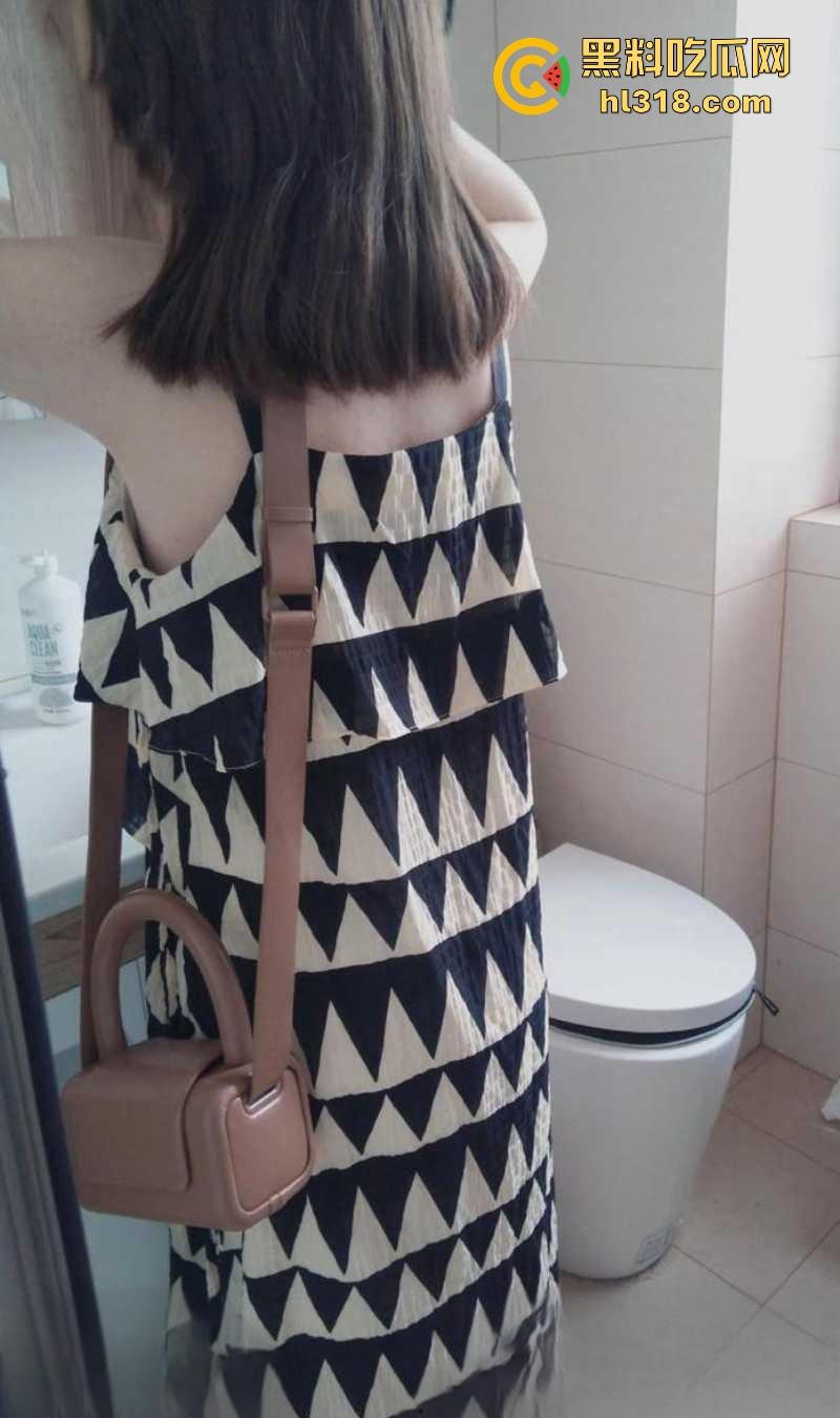 海角乱伦，终于让我逮到机会了，在厕所把准备出门的大嫂狠狠的猛操，憋了几天终于有发泄的地方了！-2