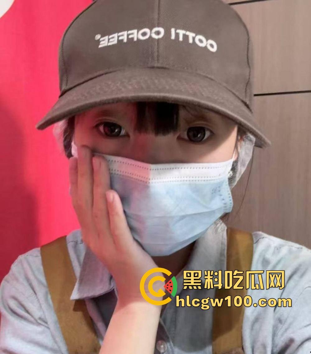 19岁学生骚婊【邵丽燏】土豪网调视频流出，乖乖掰逼拍内裤完成羞耻任务，小母狗本色暴露，真他妈骚到极致！-10