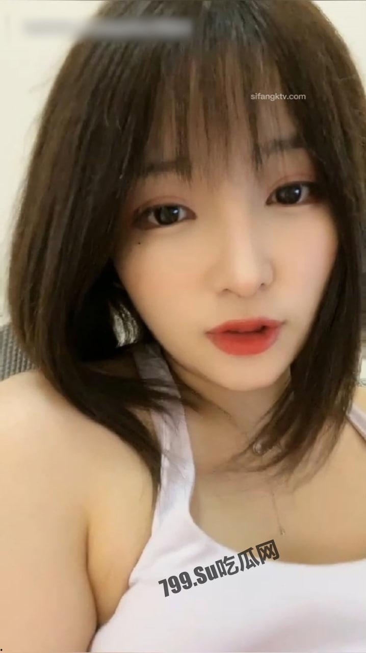 抖音高颜值瑜伽主播「妤子」超大尺度一对一 美乳硕臀很性感-3