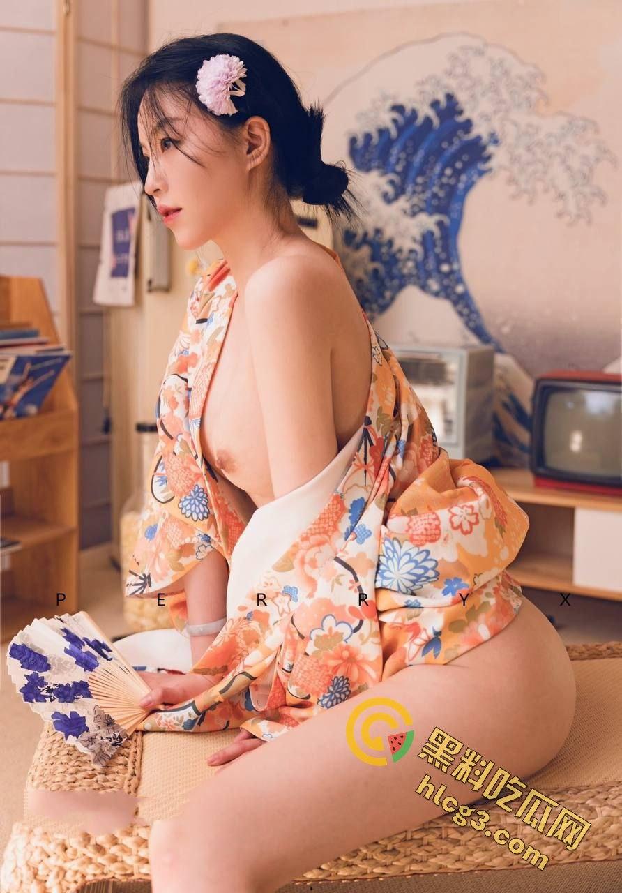 【一颗榴莲】福利姬8月露点自拍视频泄密！性感反差引发热议-11