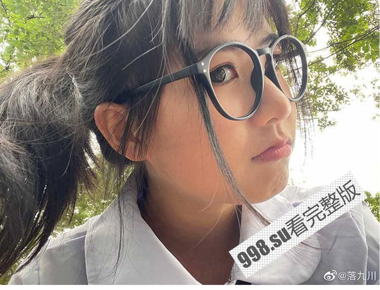 反差！18 岁女高中生 B 站百万粉丝 UP 主 落九川 私密器具视频流出-9