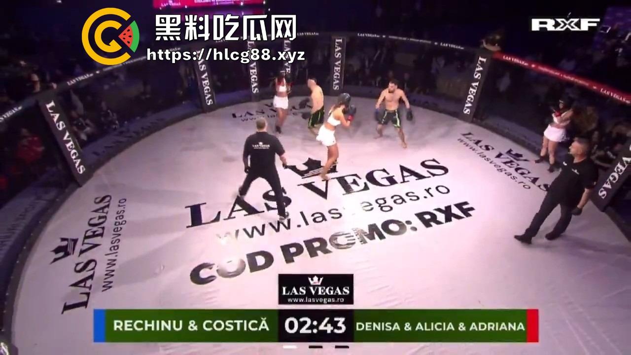 罗马尼亚三成人博主大奶妹进八角楼打拳被拳手狂揍，这要是换到床上2个男的都不够看！-5