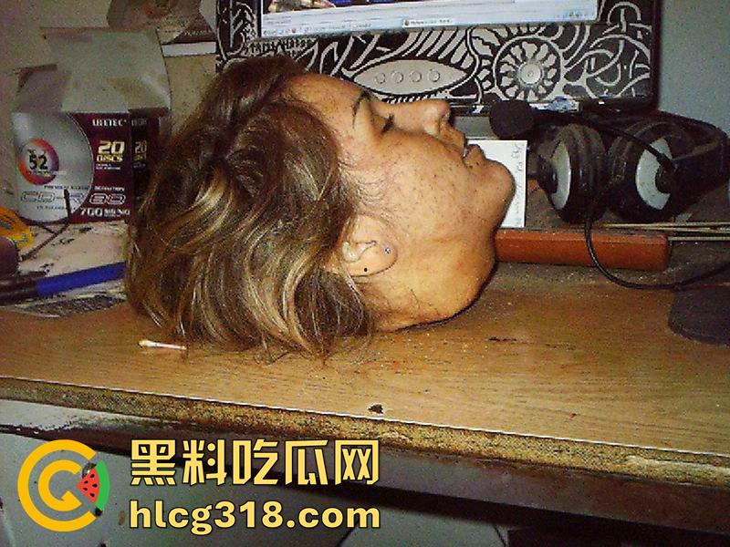 南美毒枭真实肢解女人现场，不枪毙直接割喉砍头，活生生直接割头卸四肢，全程绝望惨叫，胆小者勿入！-2