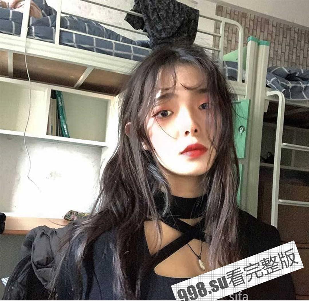 全网疯传 上海工商学院 李思颖 极品反差眼镜娘 大四学姐厕所吃鸡-6