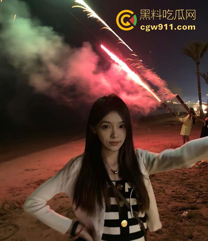 长春工业大学【刘浩晴】被男友曝光性爱视频，高冷女神床上装羞涩，却遭男友卖力猛插！-3