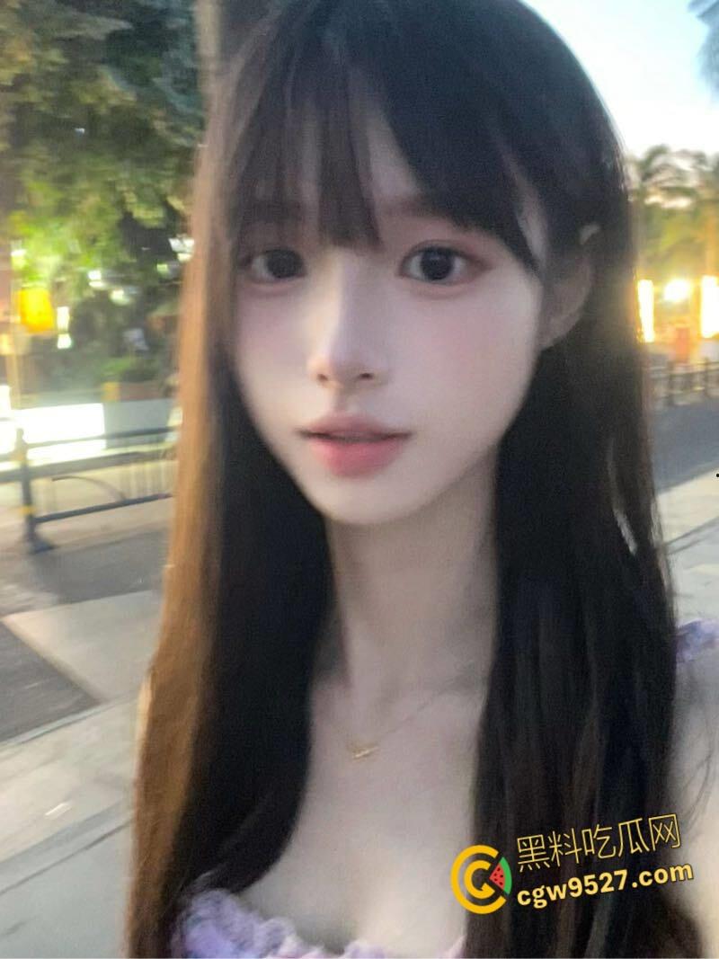 带妹妹野外钓鱼，寂寞妹妹脱衣露出，小树林里狂操妹妹骚穴，暴力打桩无套抽插内射，操的妹妹喷个不停！-2