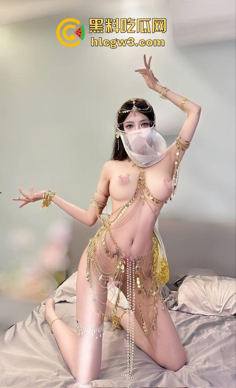 『魔法少女瓦尔基里』完美身材反差付费福利新题材流出！两个极品脸蛋互操淫水四溅，娇喘淫叫中难辨雌雄！-4