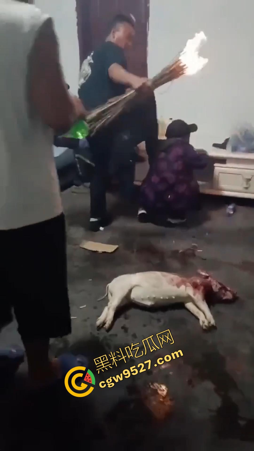 乡村驱邪术！大妈现场驱邪惊魂，法师施法令众人瞠目，大妈惨遭玩坏，众人瞠目结舌-8