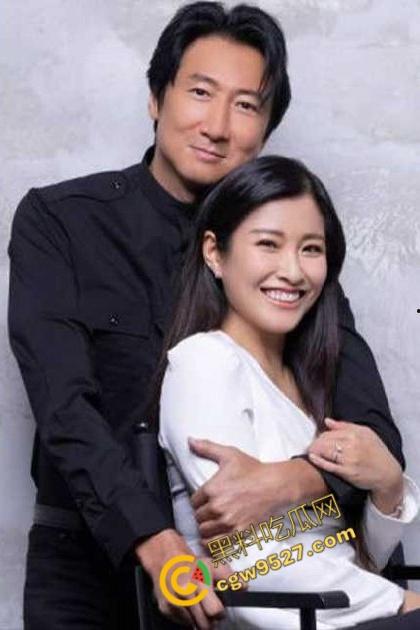 明星也淫乱！香港功夫巨星【洪金宝】儿媳【周家蔚】群交视频大曝光，1女V多男，画面真刺激-3