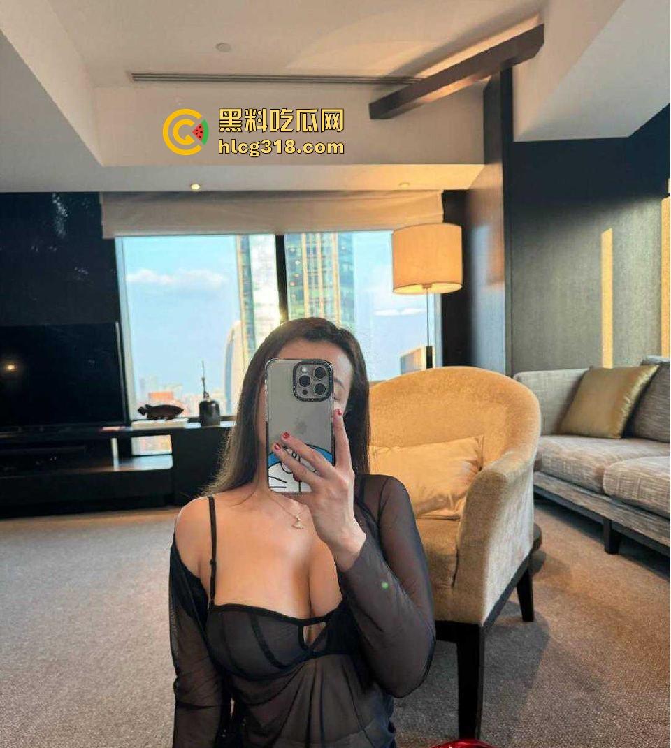 杭州广告公司【李佳怡】微信聊骚勾引网恋对象，一本正经的反差婊，不雅视频和照片曝光流出！-17