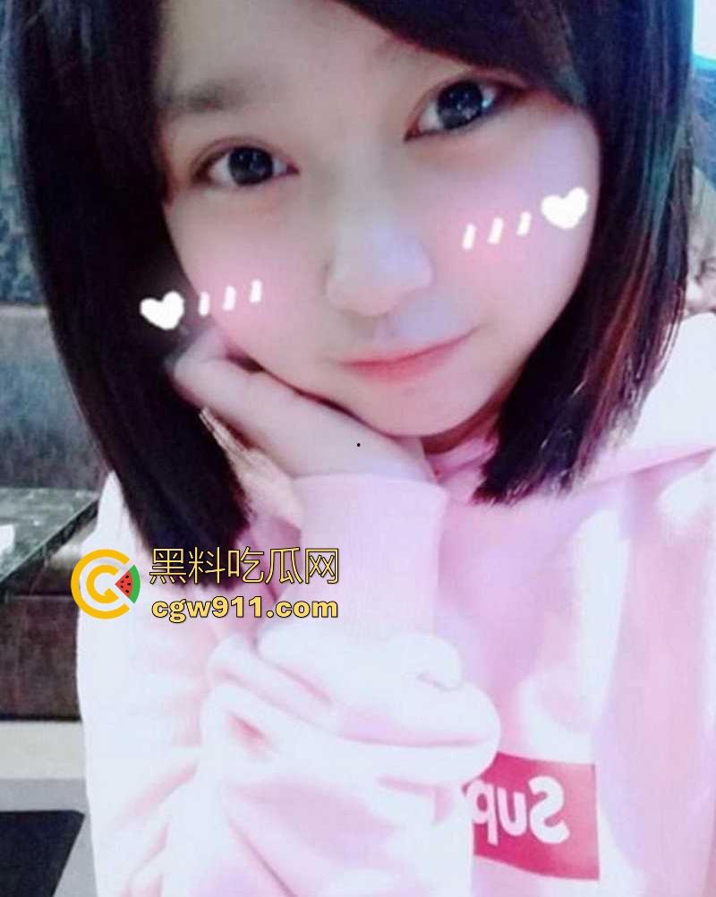 甜美学妹约炮淫片流出，可爱小母狗露脸口交舔屌，露奶掰逼被跳蛋玩穴，开档黑丝被无套爆操！-5