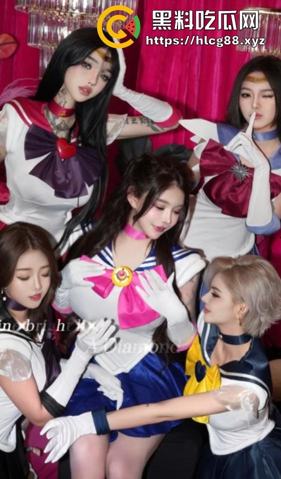 上海纹身骚婊『希希』逼烂野鸡，有钱操随便草，被大哥灌醉玩完扔街边，勾人来捡回去双飞肏！-8