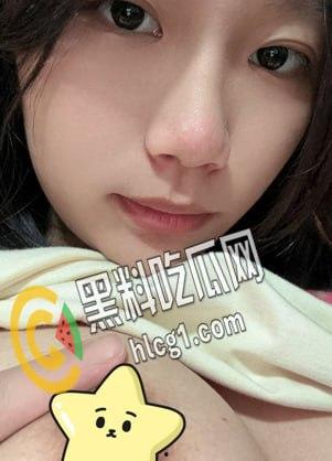 抖音快手几十万粉丝网红 太子妃 高中生时期自拍流出 丰满的奶子粉嫩的鲍鱼很骚气 老弟太正点了！-10