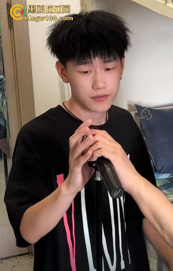 哈市抖音网红【杨可新cloud】种马门事件 手机曝光性爱视频堆成山，恋爱期间狂出轨，时间管理大师私生活淫乱不堪！-18